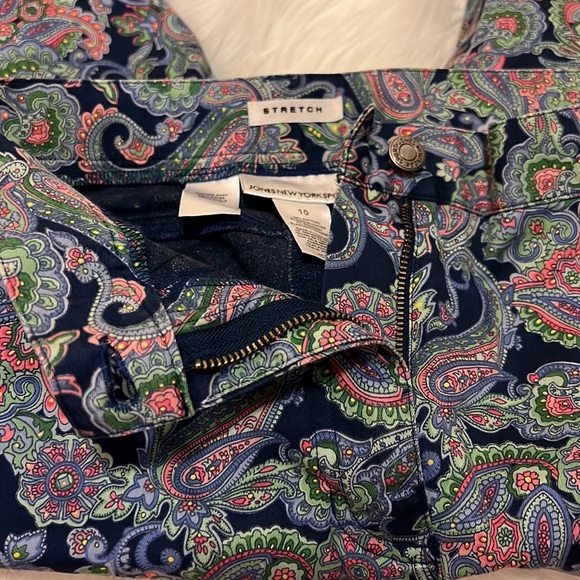 Gorgeous Paisley Print Stretch Crop Pant 5 Pocket JONES NEW YORK SPORT Size 10 - Picture 7 of 10